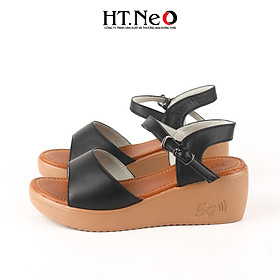 Sandal nữ đế xuồng 5P, quai da, kiểu dáng đơn giản, trẻ trung, dễ đi, phù hợp cho các chị, các cô đi để chụp áo dài, đi hàng ngày cũng vẫn vô cùng phù hợp và thoải mái SDN233