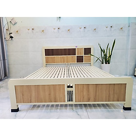 Giường sắt kiểu gỗ cách điệu đầu giường sơn tĩnh điện kích thước 1m8x2m - Mẫu 40