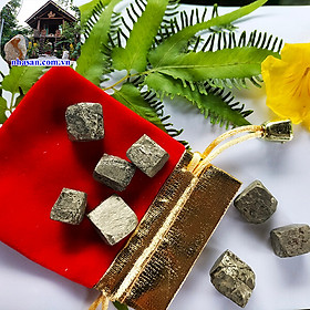 Mua 50gr đá vàng găm phong thủy + túi nhung đỏ mang lại may mắn  bình an