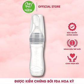 Bình thìa ăn dặm cho bé 120ml Haakaa. Chất liệu silicone cấp thực phẩm cao cấp, an toàn. Không chứa BPA, PVC và phthalate. Hỗ trợ bé ăn dặm hiệu quả