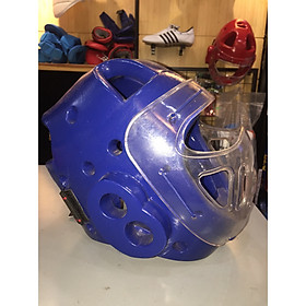 Mũ thi đấu có kính