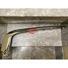 Nẹp mạ cản trước phía trên Mitsubishi Xpander Cross mã bên phụ 6407A396