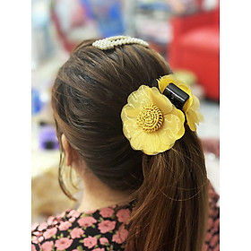 Kẹp tóc sau - kẹp tóc hoa vải màu vàng tươi mới