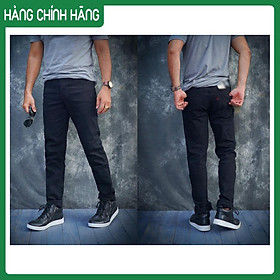 Quần Jeans mầu đen ống đứng, dáng suông, vải jeans mềm co giãn nhẹ. Hàng xịn Made in Cambodia