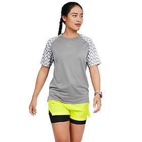 Áo Thun Thể Thao Chạy Bộ Nữ MOTIVE WM Pro Tech T-Shirt - Màu Xám