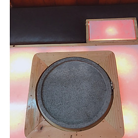 Mua Combo đá nướng núi lửa tròn 25cm và đế lót gỗ thông chuyên biệt