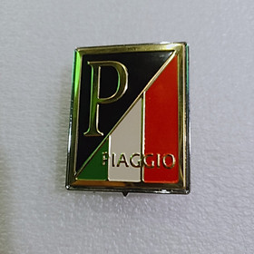 Logo dành cho xe Piaggio - Chữ P Vàng nền cờ Italy - 8831z.