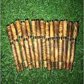 Bút gỗ gỗ bách xanh nắp đậy sang trọng lịch sự kt dài 14cm 