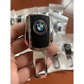 Chốt khoá dây đai an toàn xe BMW, bản cải tiến hỗ trợ móc nối tiếp vật liệu inox bọc da dày dặn cao cấp
