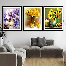 Mua Tranh thêu bình hoa khoe sắc 3 tấm LV3141 - kích thước: 122 * 42cm. (TRANH CHƯA LÀM)