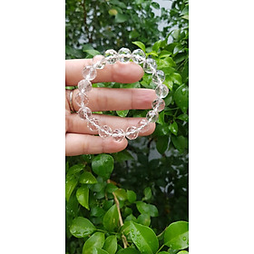 Vòng tay phong thủy nữ đá thạch anh trắng giác tự nhiên Size vòng 10mm Chất liệu đá thạch anh màu trắng tinh khôi giác đẹp ạ
