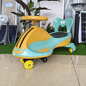 Xe lắc tay có đèn có nhạc BABY PLAZA HZL-626-1