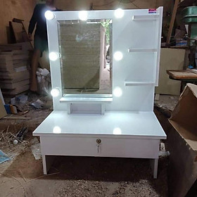 Mua Bàn trang điểm bệt có đèn led