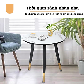 Bàn trà tròn màu vân đá phong cách sang trọng hiện đại, Bàn sofa phòng khách ngồi bệt hoặc ngồi bàn cao chân sắt kim loại bền bỉ lắp ráp dễ ràng