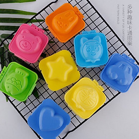 Mua Bộ 8 khuôn cơm tạo hình ngộ nghĩnh cho bé yêu. kích thích bé ăn