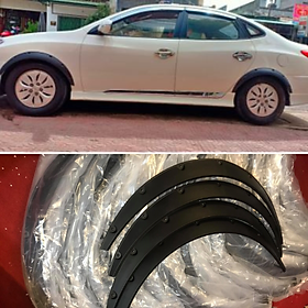 Cua Lốp Hyundai Avente Mẫu Thể Thao Chống Xước Và Chống Va Quẹt Xe