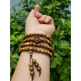 Vòng đeo tay nữ gỗ trầm mix bông hoa sen kiểu quấn tay 4 vòng may mắn tài lộc Size hạt 6mm Màu vàng nâu vân sáng nhẹ đeo tay rất đẹp xinh mùi thơm nhẹ nhẹ ạ
