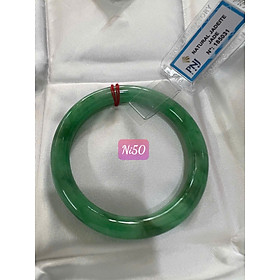 Vòng Cẩm Thạch Tự Nhiên Mới Sịn Đậu Lý Ni 50mm x chột 7,2mmm Vòng Kiểm Định P No 185031 Màu Xanh lý đều điểm vân trắng xanh đậm nhẹ bóng đều đẹp nữ 50kg - 54kg đeo sang tay món quà tặng chính mình tặng mẹ vợ ý nghĩa ạ