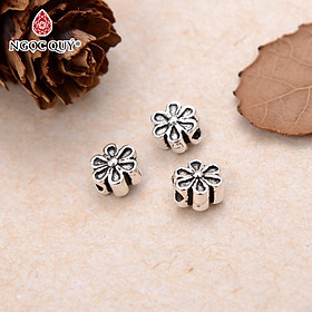 Charm bạc hoa mai 6 cánh xỏ ngang - Ngọc Quý Gemstones