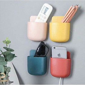 Mua Khay  ống cắm điều khiển điều hòa  tivi  cắm bút không cần khoan đục vô cùng tiện dụng( giao màu ngẫu nhiên)