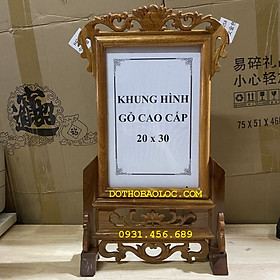 Hình ảnh Khung ảnh thờ gia tiên gỗ hương chạm khắc ép kính viền hoa cao cấp cao 51cm