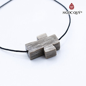 Mặt dây chuyền thánh giá xỏ ngang đá gỗ hóa thạch mệnh hỏa, mộc - Ngọc Quý Gemstones