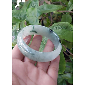 Vòng cẩm thạch bản lá hẹ hàng đẹp, dành cho nữ, đã được kiểm định bởi PNJ