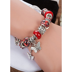 Vòng tay nữ charm đỏ cao cấp đính đôi bướm trắng VCH05