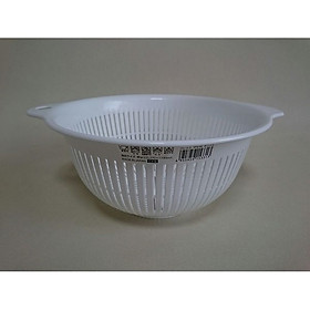 Mua Bộ 2 rổ nhựa màu trắng có lỗ thoát nước thông minh Nội địa Nhật Bản