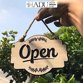 Bảng gỗ trang trí khắc tên 2 mặt Open/Closed treo cửa OC01 - HaduDecor