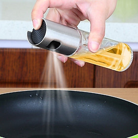 Dụng cụ nhà bếp thông minh - Bình xịt dầu dạng phun sương cho các món đồ nướng, chiên xào chất liệu bằng thủy tinh trong suốt, dung tích 100ml nhỏ gọn, tiện dụng để trên bàn ăn