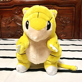 Gấu Bông Pokemon - Chuột Chũi Sandshrew Vàng Có Dây Kéo (25 Cm) Gb208 (Tặng 1 Móc Khóa Dây Da Pu Đính Đá Lấp Lánh)