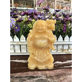 Tượng Phật Di Lặc gánh đào đứng trên thỏi vàng phong thủy đá ngọc hoàng long trang trí bàn làm việc - Cao 15cm