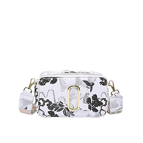 Túi đeo chéo nữ phong cách dễ thương – BEE GEE DCNU1091