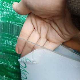 ( Khổ cao 1,22m x Dày 1,8mm) Tấm nhựa phẳng POLY lấy ánh sáng màu TRẮNG TRONG/ MÀU XANH TRONG bền đẹp