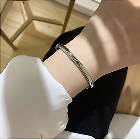 Vòng Tay Nữ Trơn Có Khóa Thép Titan Không Han Rỉ TT 0348