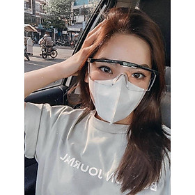 Kính trong suốt chống bụi, mưa, gió nam nữ dùng được ( Tặng 1 nút bịt ổ điện )