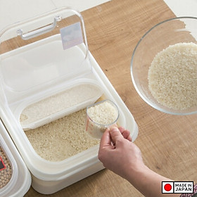 Thùng đựng gạo, làm từ nhựa PP cao cấp, bền đẹp, có khả năng chịu nhiệt cao, dễ dàng vệ sinh sau khi sử dụng - nội địa Nhật Bản