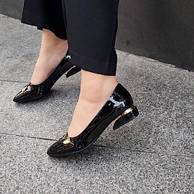 Giày nữ gót vuông cao 3cm da bóng Trường Hải có 2 màu đen, nâu GV125Đ