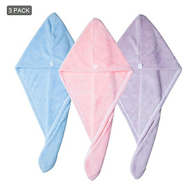 Bộ 3 khăn sấy tóc được làm từ sợi vải mịn, hút thấm nước giúp bạn có thể làm khô tóc một cách tự nhiên mà không làm tóc bị hư tổn hay mất độ ẩm.
