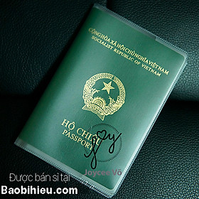Vỏ bao hộ chiếu passport dẻo trong có khe đựng vé máy bay và các thoại thẻ