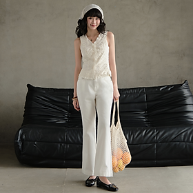 Quần jeans nữ ống loe dáng dài màu xanh basic dễ phối đồ thêu hoa túi sau Daisy Miều Est.2013