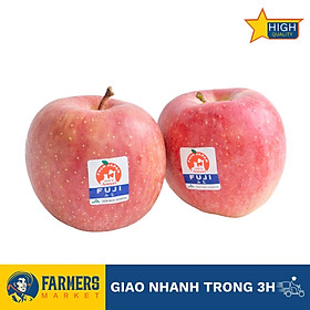Táo Fuji Nhật Bản size 28 - Vỏ màu đỏ xen kỹ các chấm trắng rất lạ mắt, độ giòn cao vị ngọt sắc cùng hương thơm đặc biệt - 420G
