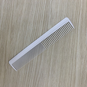 Lược cắt tóc răng to và nhỏ