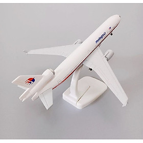 Mua Máy Bay Mô Hình chiến Đấu Malaysia MD-11  20cm có bánh xe