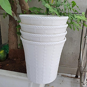 Bộ 4 chậu trồng hoa mây đan hai lớp màu trắng 26x26cm