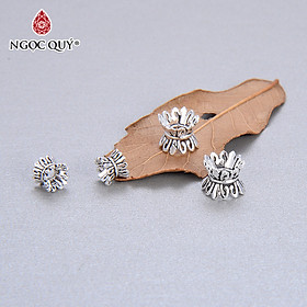 Hình ảnh Charm bạc chặn hạt hoạ tiết - Ngọc Quý Gemstones