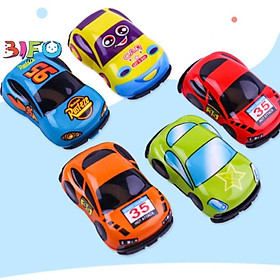 Combo 5 xe ô tô mini đồ chơi chạy cót nhiều màu sắc bé vô cùng thích thú