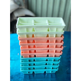 Mua Khuôn nhựa làm đá Việt Nhật 6 viên - Màu ngẫu nhiên