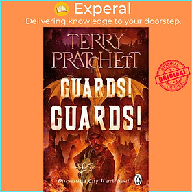 Sách - Guards! Guards! - (Discworld Novel 8) by Terry Pratchett (UK edition, paperback)